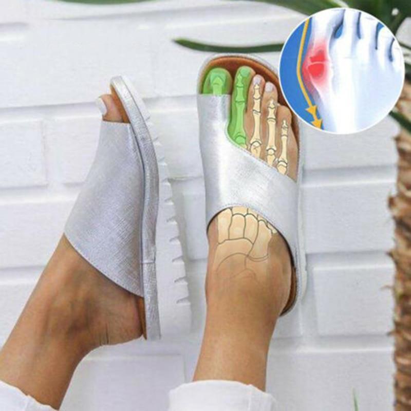 Orthopädische Sandalen, die den Hallux valgus korrigieren