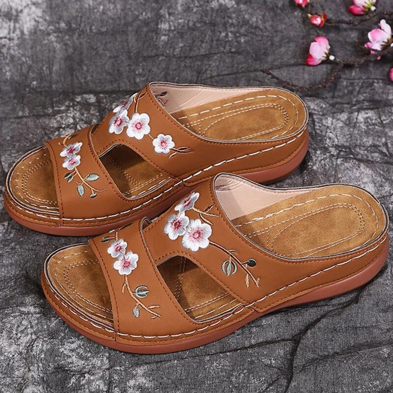 Elegante Blumen-Sandalen für Damen